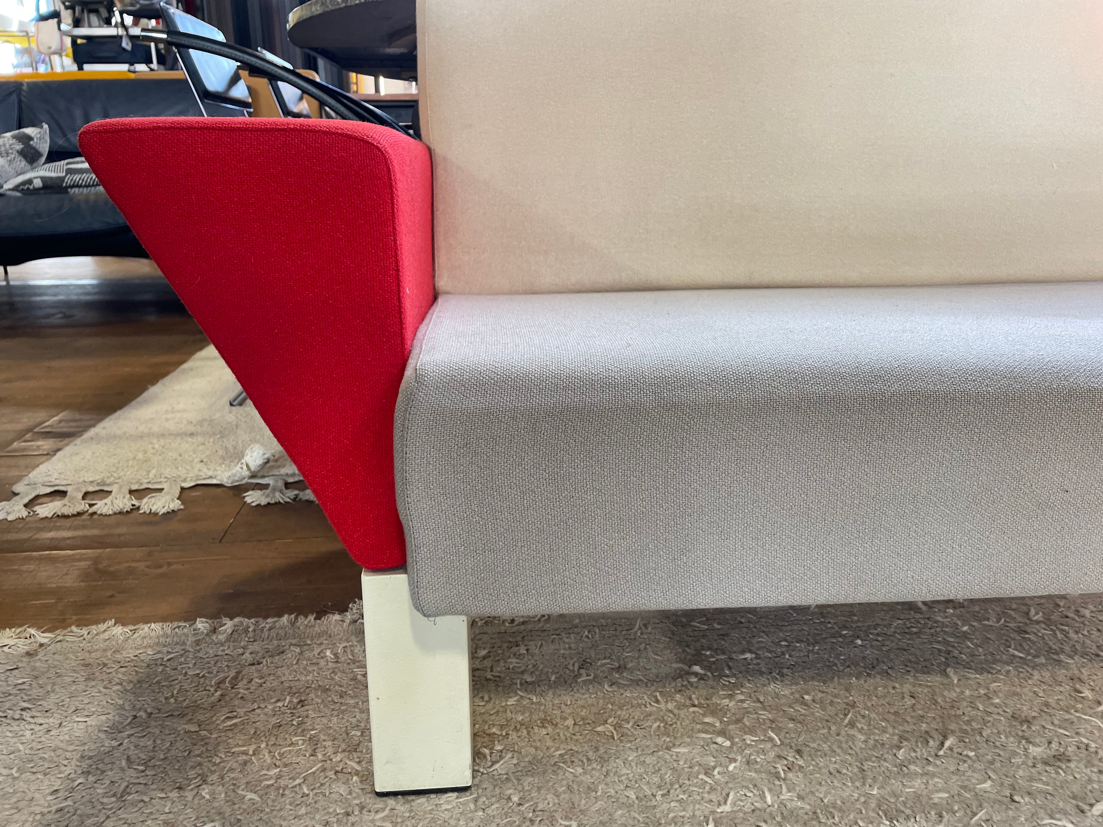 Canapé design Ettore Sottsass