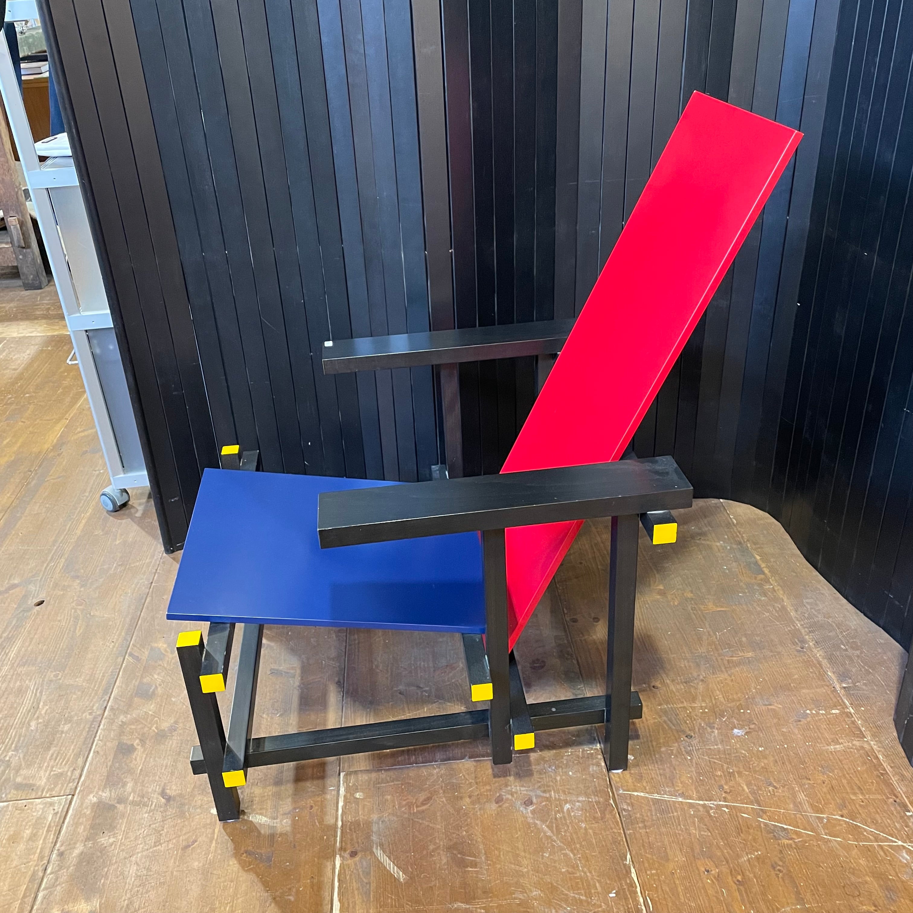 Red & Blue design Gerrit Rietveld