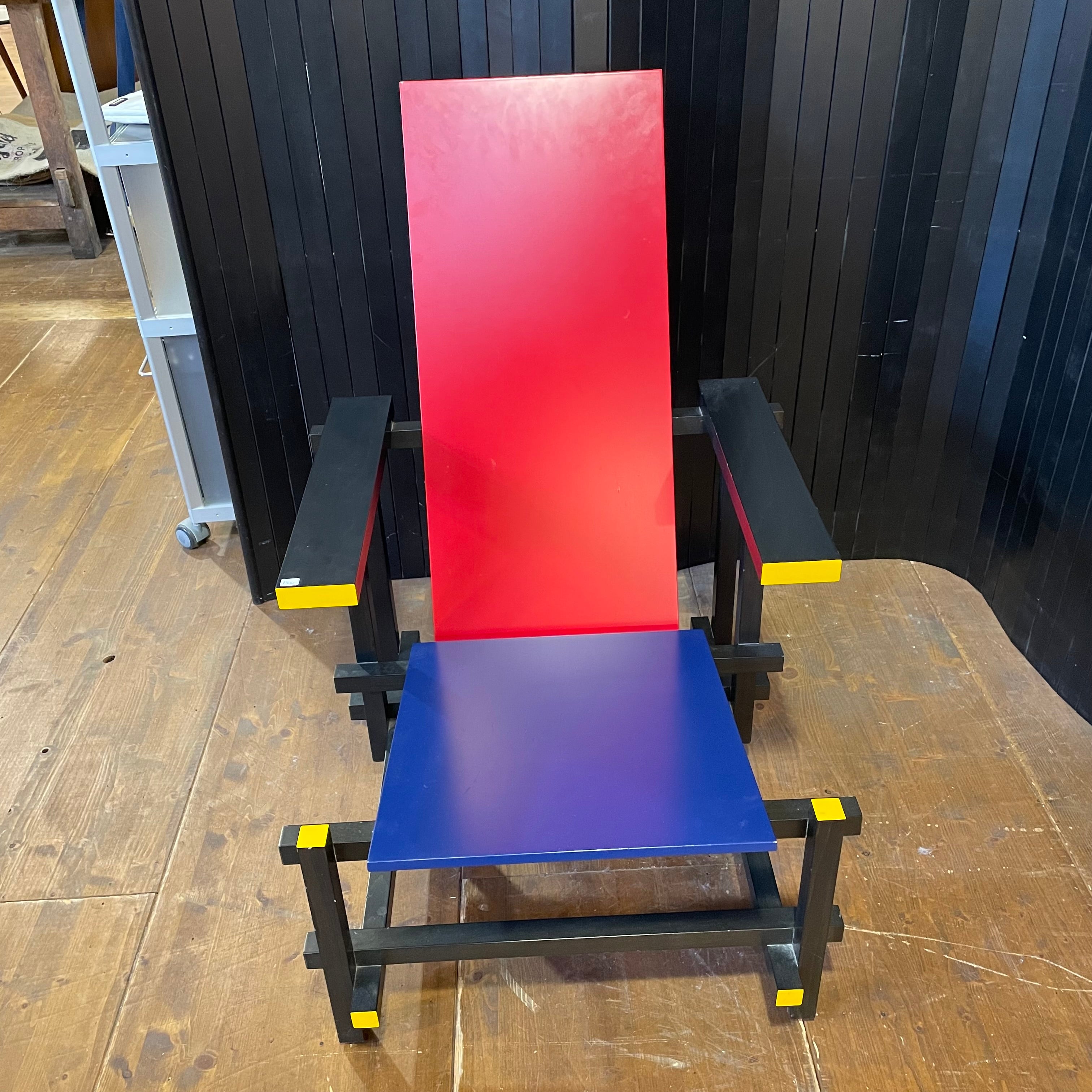 Red & Blue design Gerrit Rietveld