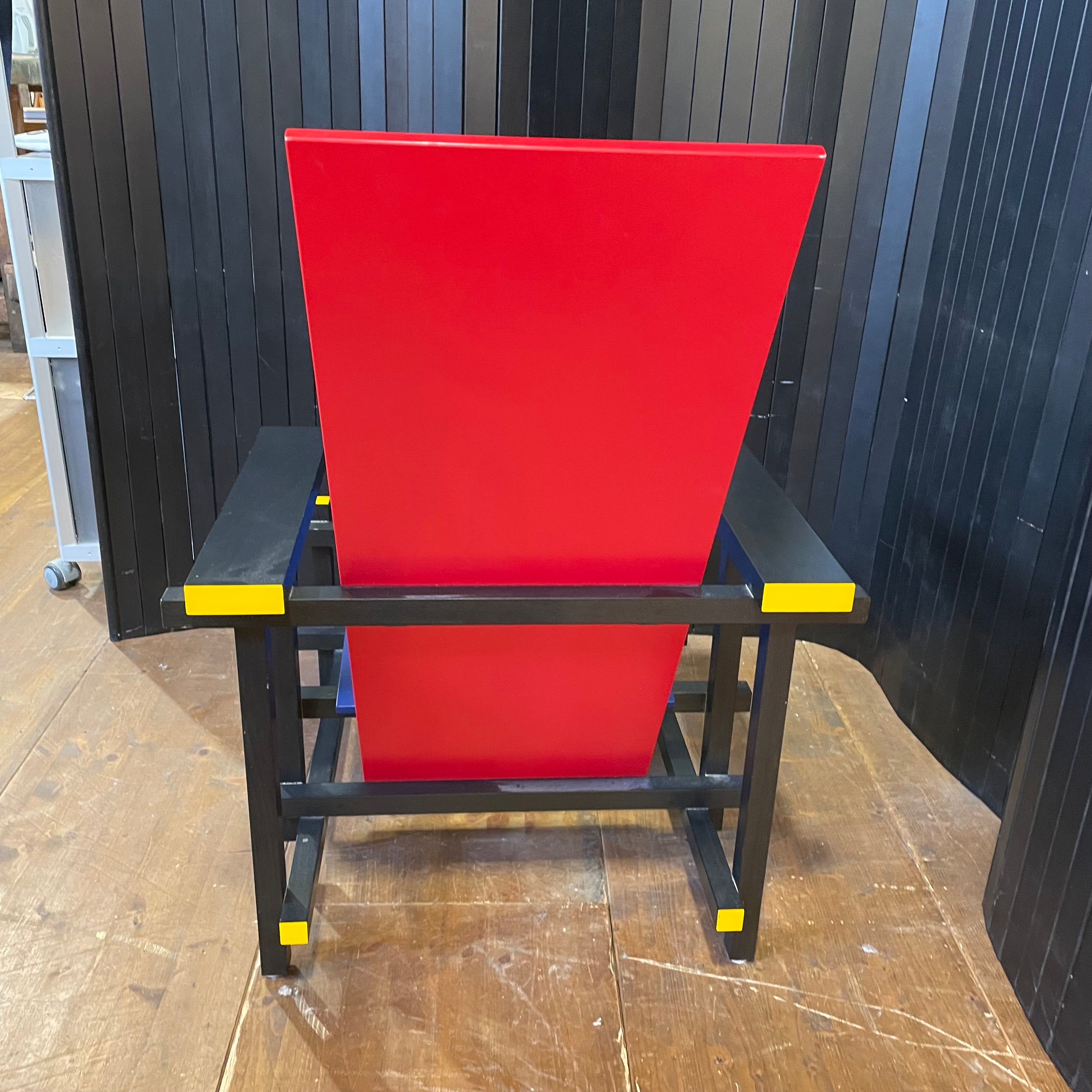 Red & Blue design Gerrit Rietveld