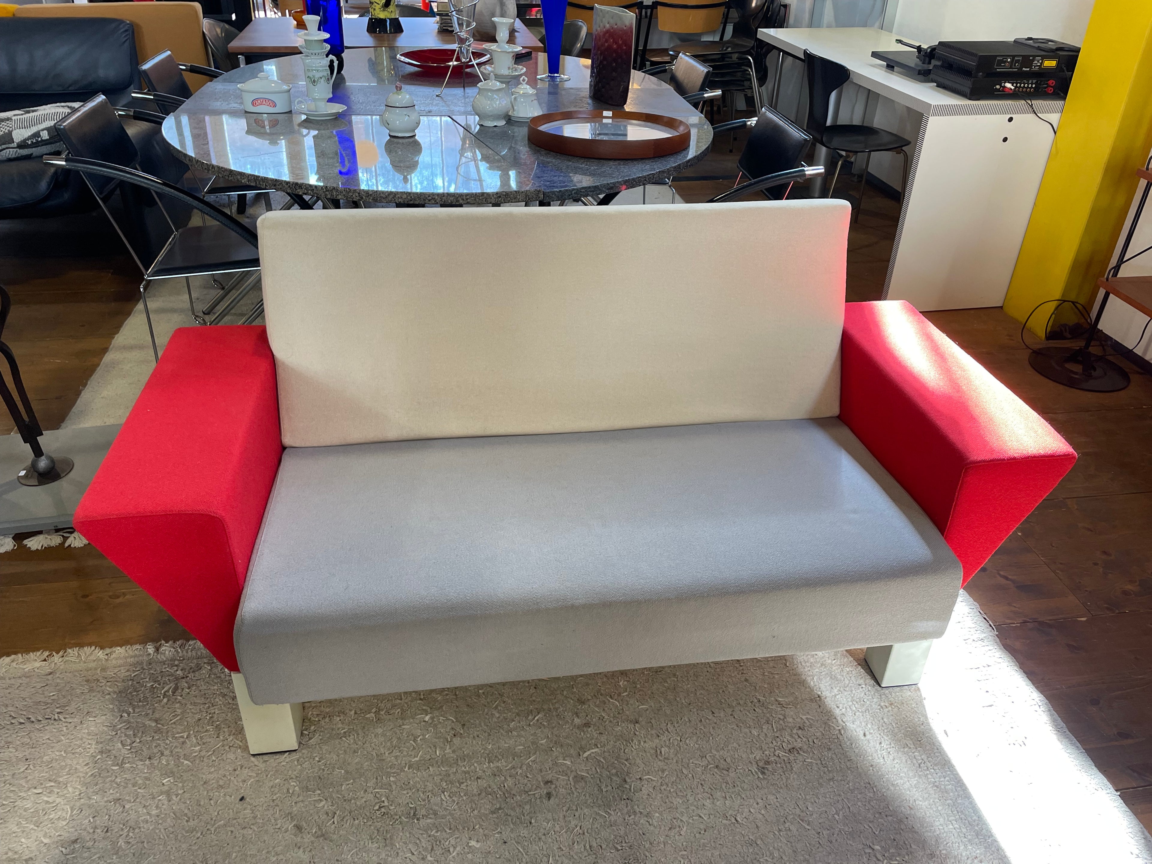 Canapé design Ettore Sottsass