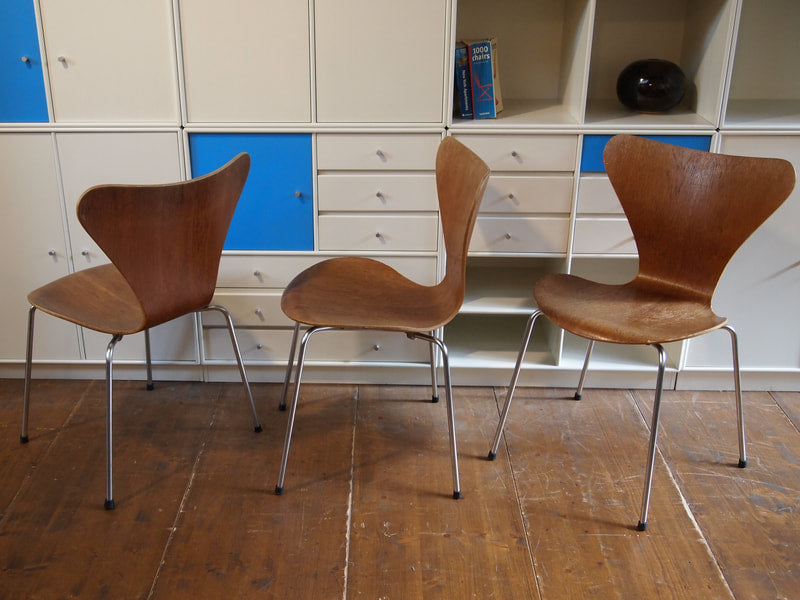 Chaise Arne Jacobsen modèle Série 7